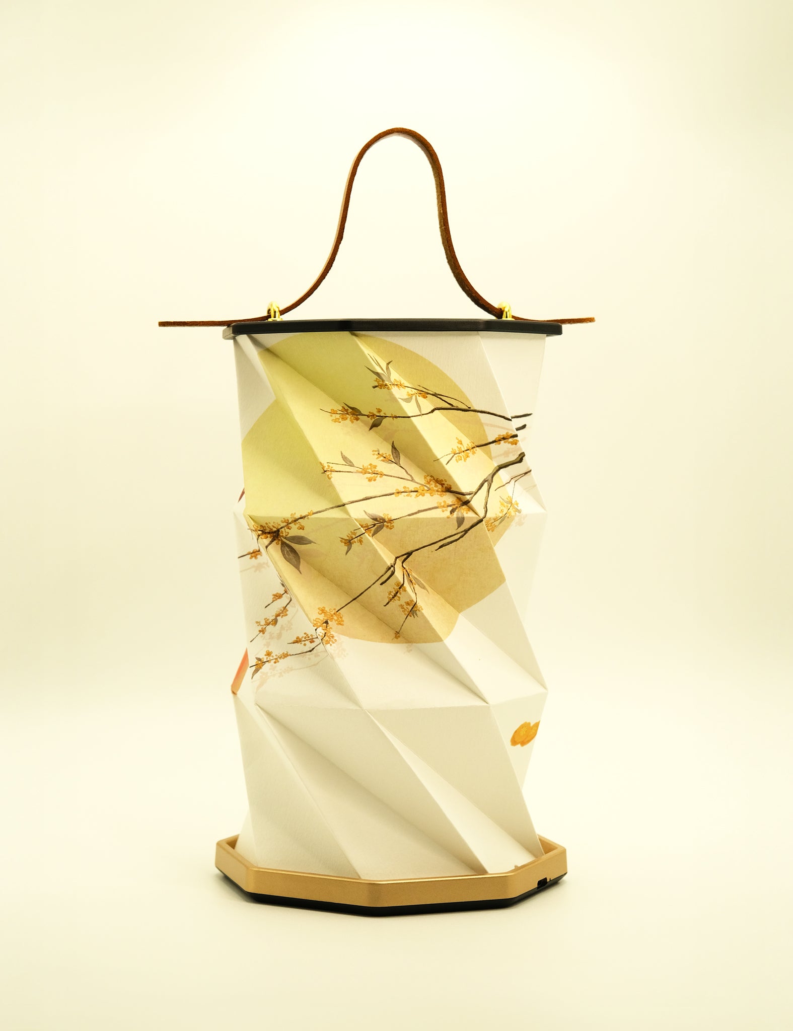 Laurus lantern_Laurel-inspired camping lantern