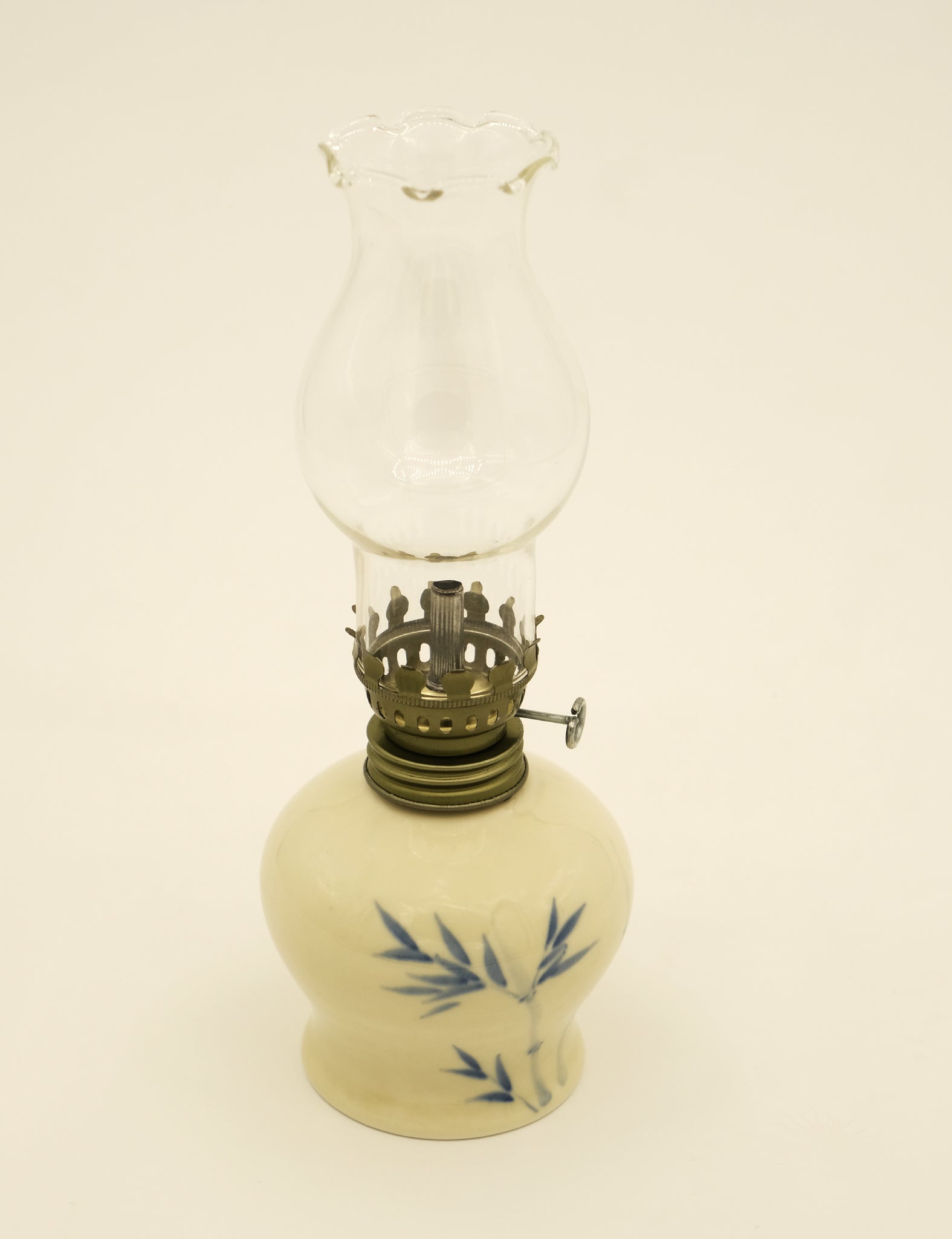 Handcrafted oil lamp_Camping oil lantern